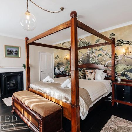 Central Townhouse With Garden & Free Parking バース エクステリア 写真